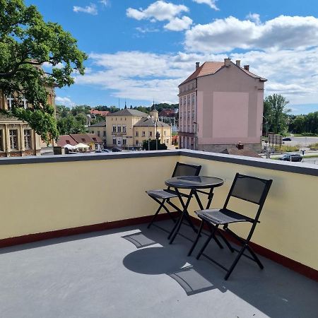 Bed and Breakfast Przy Zelaznym Moscie Клодзко Экстерьер фото