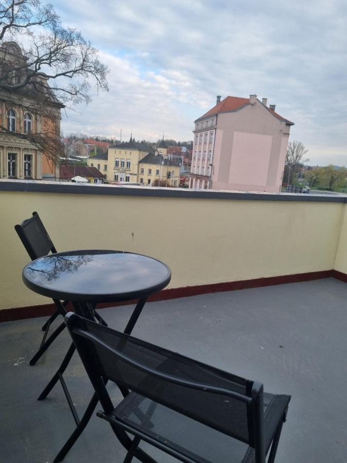 Bed and Breakfast Przy Zelaznym Moscie Клодзко Экстерьер фото