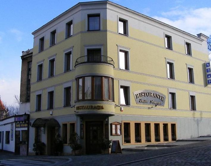 Bed and Breakfast Przy Zelaznym Moscie Клодзко Экстерьер фото